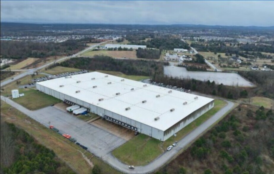 More Photos Of 4637 Port Royal Rd, Spring Hill Distribution For Sale