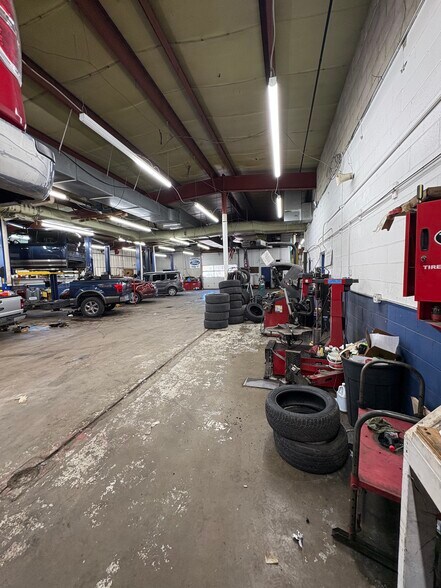 More Photos Of 1625 Commerce St, Wellsburg Auto Dealership For Sale