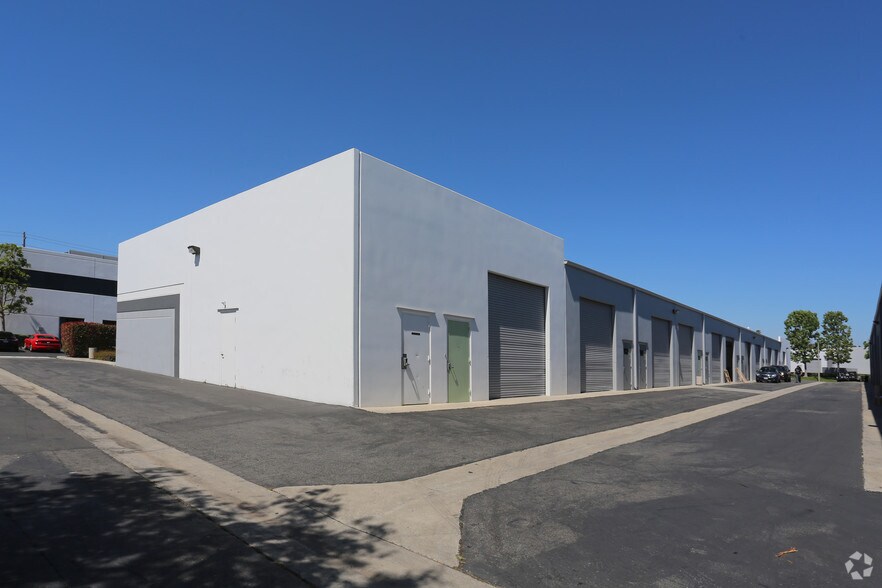 More Photos Of 10542 Calle Lee, Los Alamitos Unknown For Lease