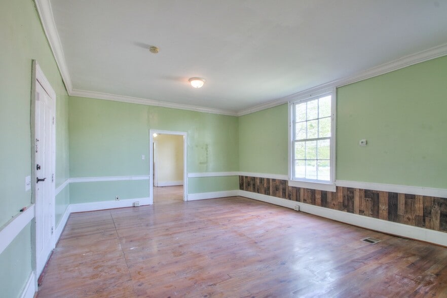 More Photos Of 5294 Main St, Spring Hill Office Residential For Sale