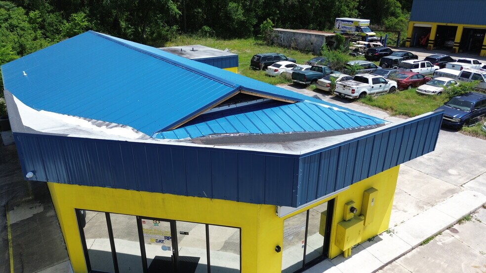 More Photos Of 569 Blanding Blvd, Orange Park Freestanding For Sale