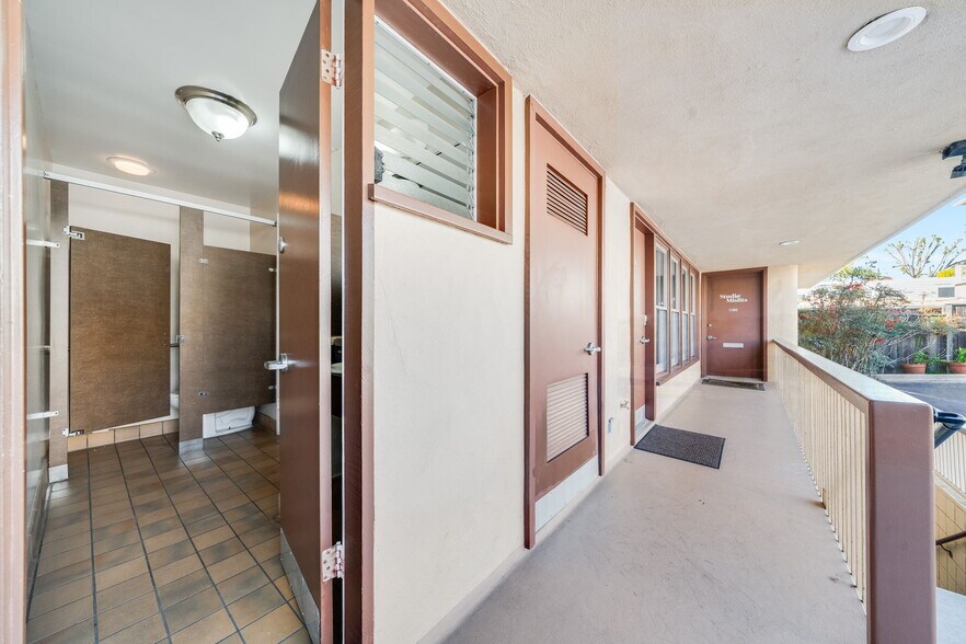 More Photos Of 1148-1178 N Coast Hwy, Laguna Beach Storefront Retail Office For Sale