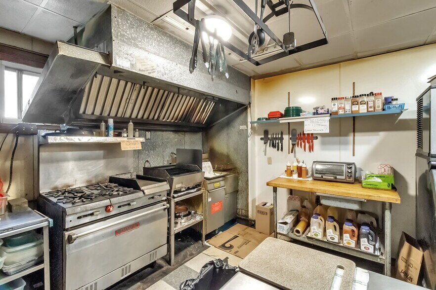 More Photos Of 2794 Harlem Rd, Cheektowaga Storefront Retail Residential For Sale