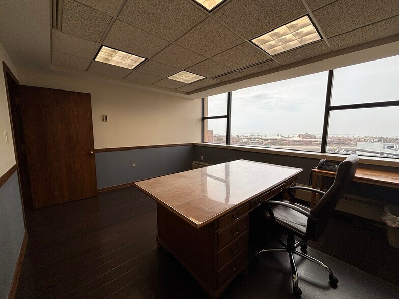 More Photos Of 37 Franklin St, Buffalo Office For Sale