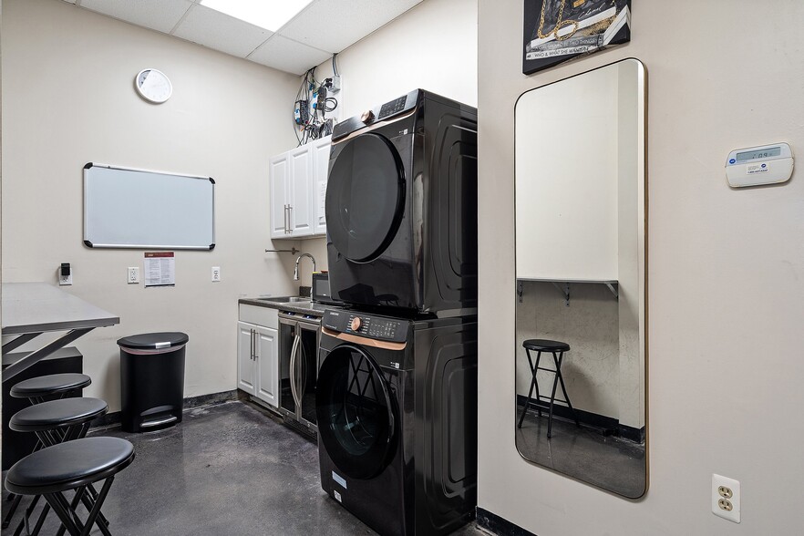 More Photos Of 1898 Hinds Rd, Toms River Storefront Retail Office For Lease