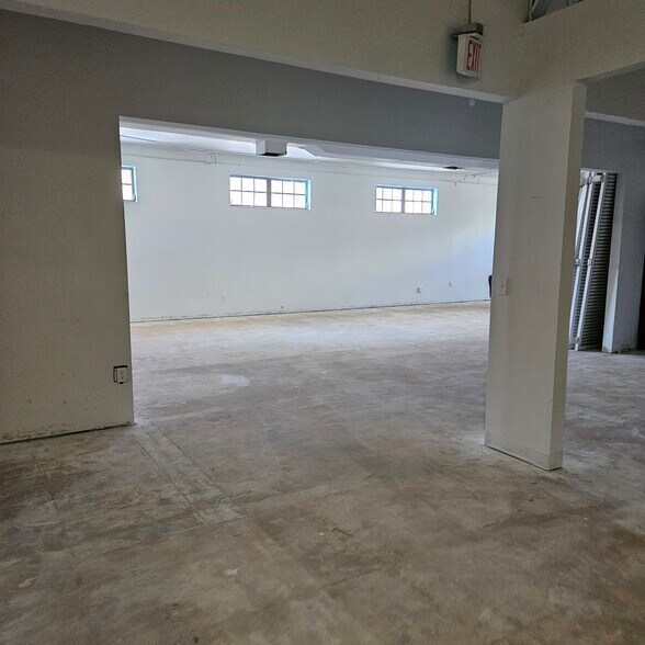 More Photos Of 202 N Federal Hwy, Lake Worth Restaurant For Lease