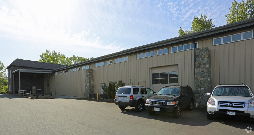 More Photos Of 6578 Bryn Rd, Central Saanich Service For Lease