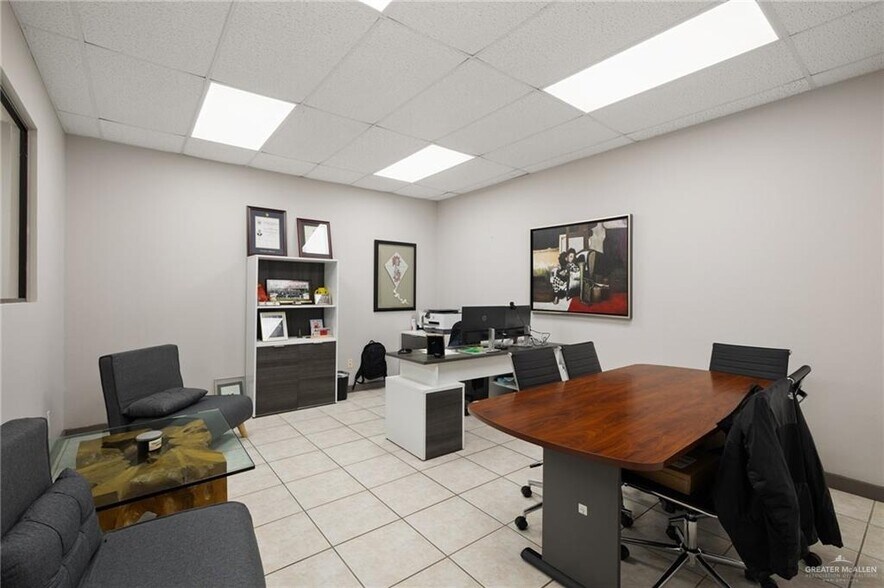 More Photos Of 3101 E US Hwy 83, Hidalgo Contractor Storage Yard For Lease