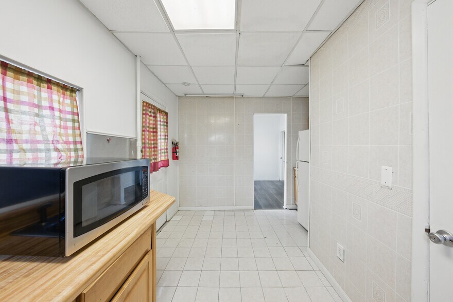 More Photos Of 203 E Blackwell St, Dover Multifamily For Sale
