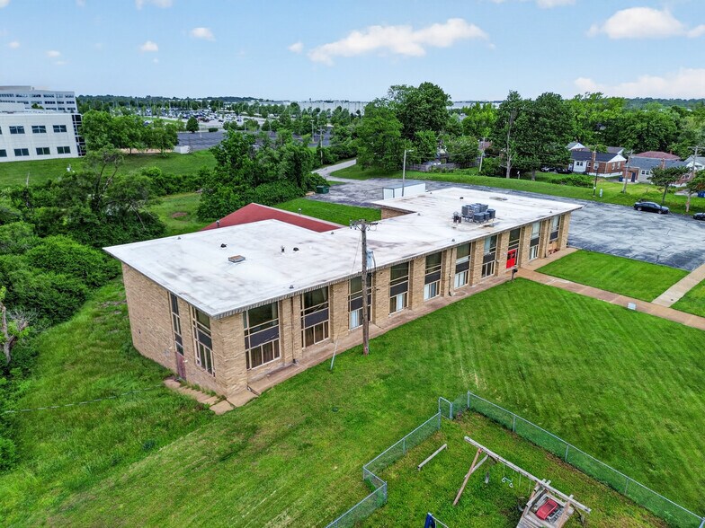 More Photos Of 206 Emerling Dr, Saint Louis Religious Facility For Sale