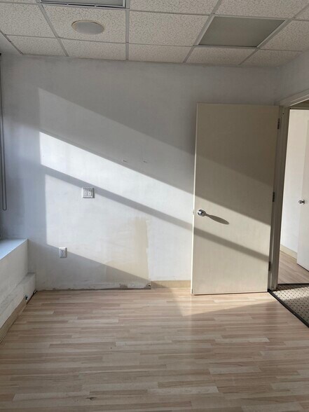 More Photos Of 13-17 Elizabeth St, New York Office For Sale