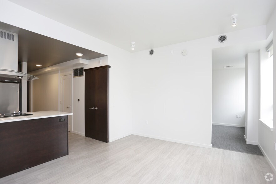 More Photos Of 55 Ionia Ave NW, Grand Rapids Apartments For Sale