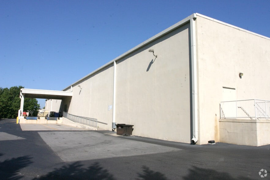 More Photos Of 2750 Buford Hwy, Duluth Unknown For Lease
