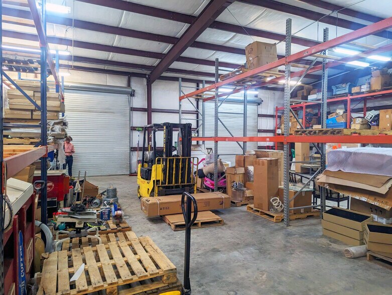 More Photos Of 2261 Dawes Rd, Mobile Warehouse For Sale