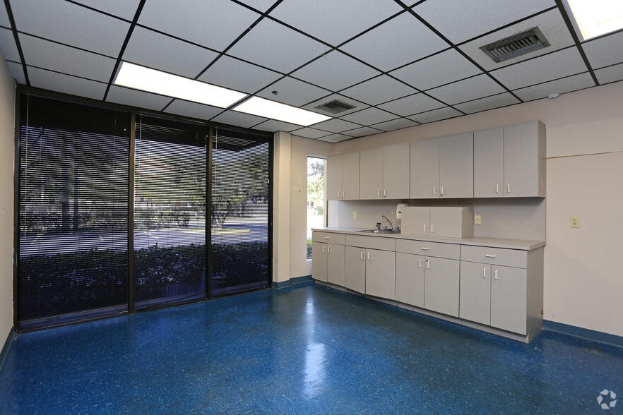 More Photos Of 1700 NW 66th Ave, Plantation Office For Lease