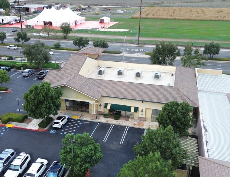 More Photos Of 33449 Temecula Pky, Temecula Freestanding For Sale