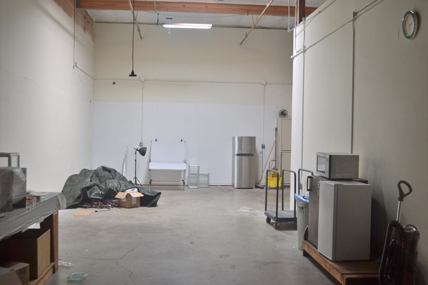 More Photos Of 1130 Industrial Ave, Petaluma Light Manufacturing For Sale
