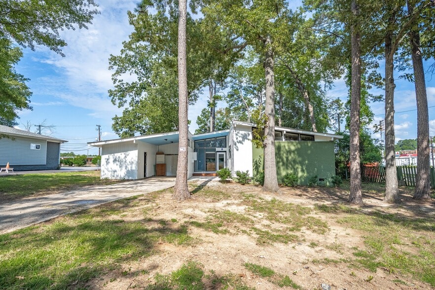 More Photos Of 128 Latonea Dr, Columbia Office Residential For Sale