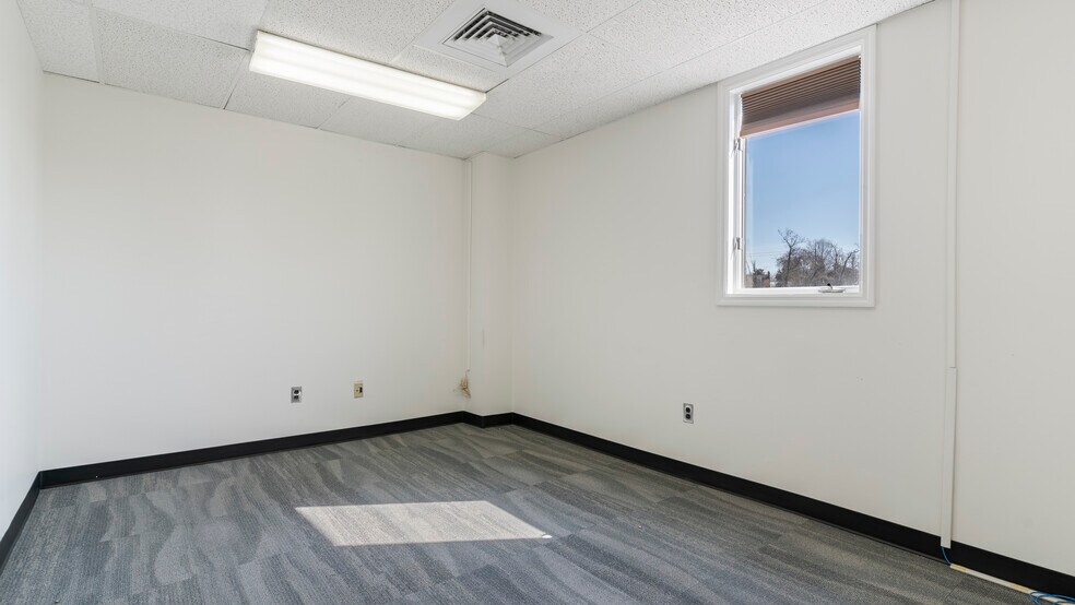 More Photos Of 10903 Indian Head Hwy, Fort Washington Office For Lease
