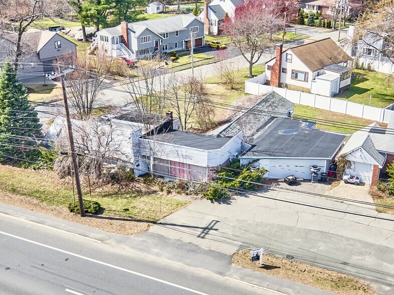 More Photos Of 344 Broadway, Lynnfield Storefront Retail Residential For Sale