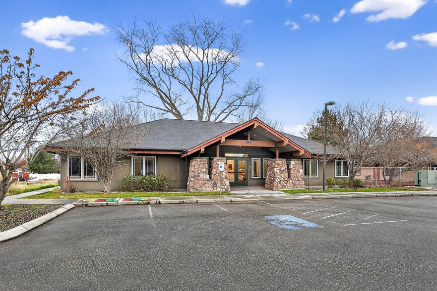 More Photos Of 2563 S Five Mile Ave, Boise Office Residential For Lease