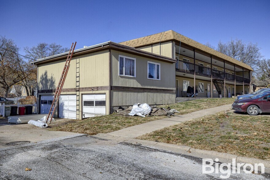 More Photos Of 525 I St, Fairbury Apartments For Sale