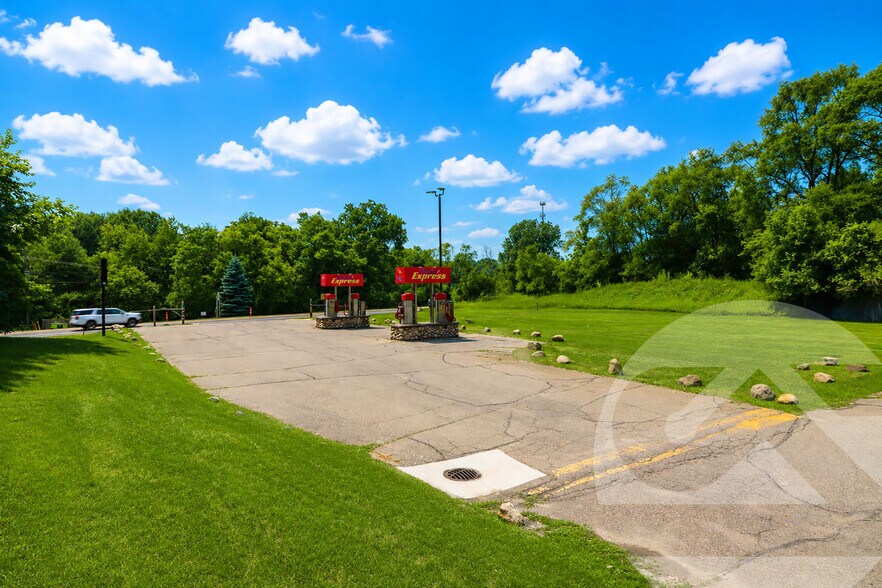 More Photos Of 360 South St, Ortonville Land For Sale
