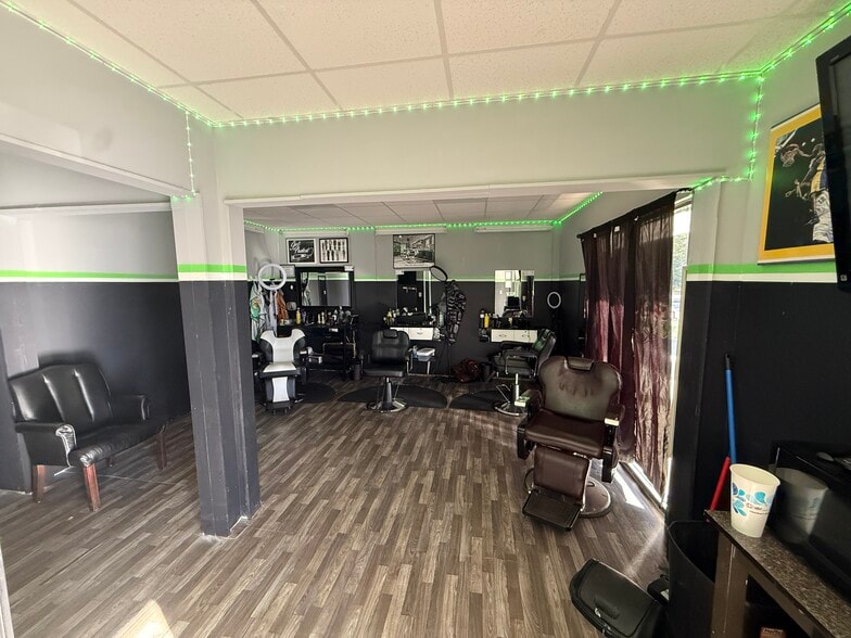 More Photos Of 524 Red Lane Rd, Birmingham Medical For Lease