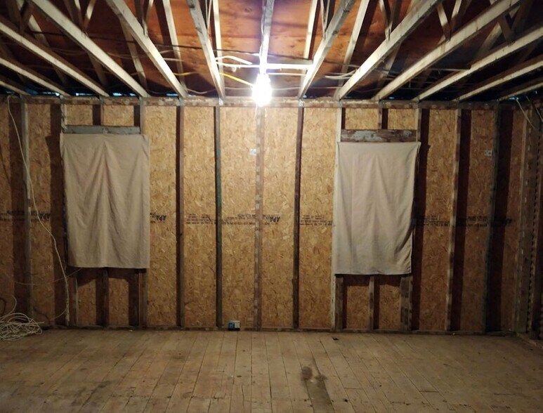 More Photos Of 750 US Highway 36, Byers Storefront Retail Residential For Sale