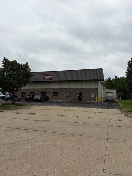 More Photos Of 3413 Rascal Dr, Lafayette Warehouse For Lease