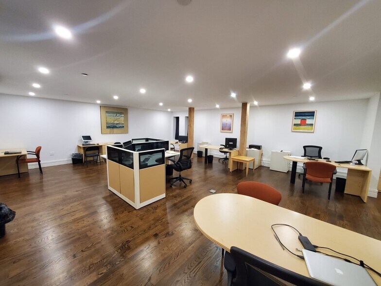 More Photos Of 94-01-94-03 101st Ave, Ozone Park Apartments For Lease