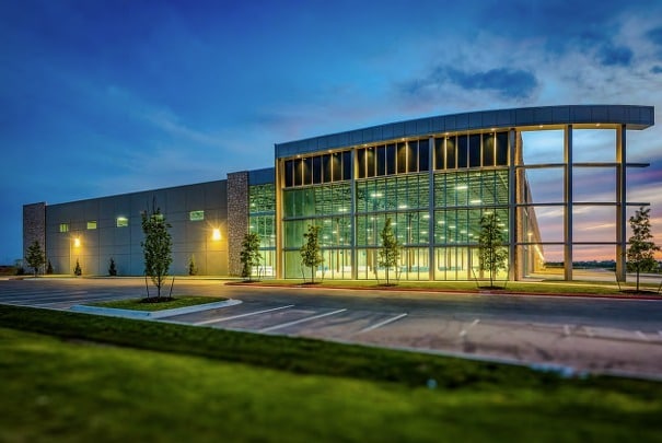 More Photos Of 5000 SW Regional Airport Blvd, Bentonville Warehouse For Lease