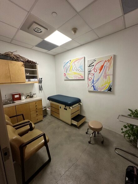 More Photos Of 12202-12212 W Washington Blvd, Los Angeles Medical For Lease