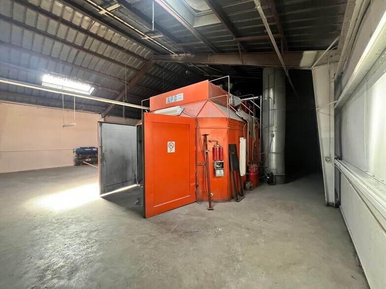 More Photos Of 101-143 Market St, San Rafael Service For Lease