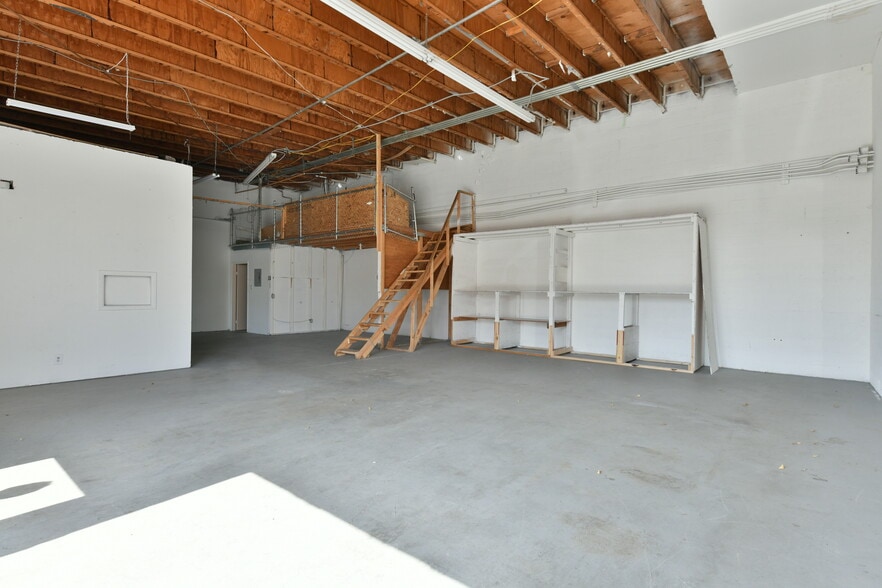 More Photos Of 1859-1861 Lomita Blvd, Lomita Storefront Retail Office For Lease