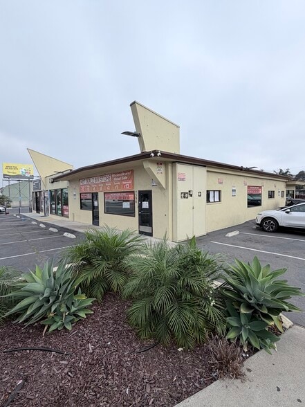 Primary Photo Of 7388-96 Broadway, Lemon Grove General Retail For Lease