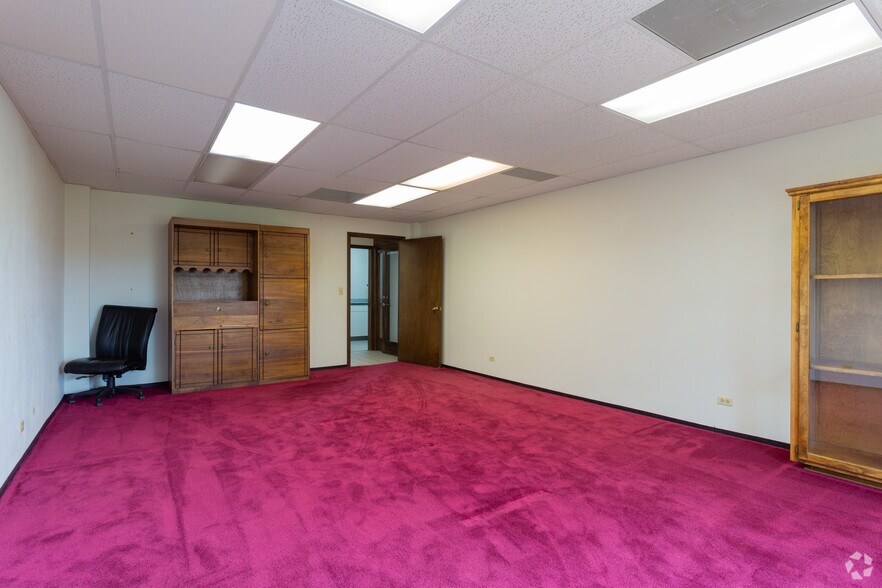More Photos Of 33551 County Road 37, Kiowa Office For Lease