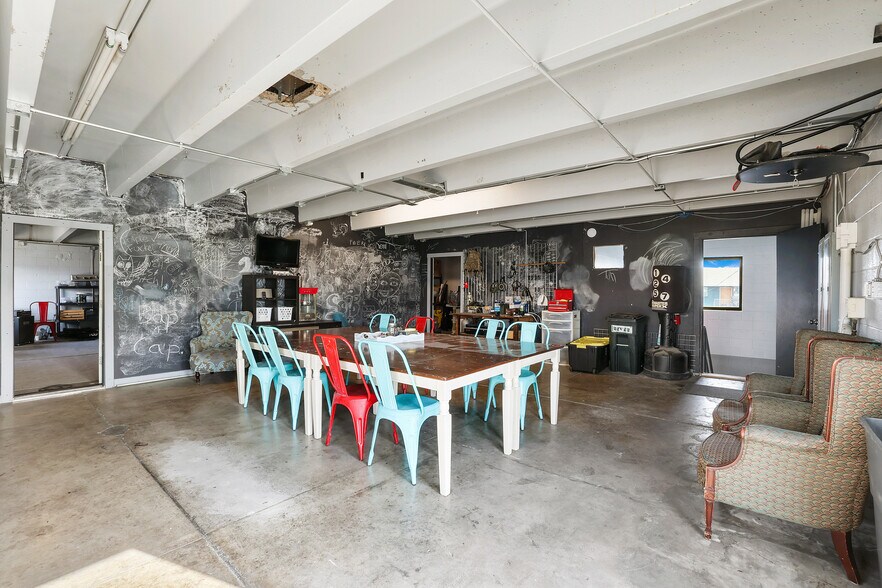 More Photos Of 3001 E Platte Ave, Colorado Springs Service For Sale