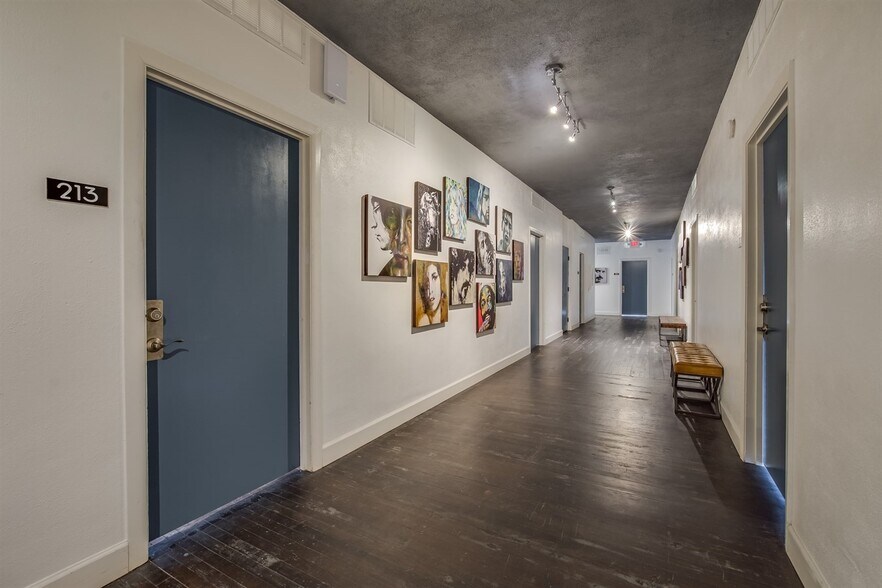 More Photos Of 4104-4118 Fannin St, Houston Storefront Retail Office For Lease