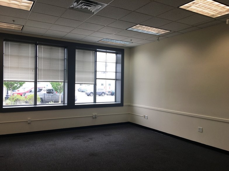 More Photos Of 540 Main St, Hyannis General Retail For Sale