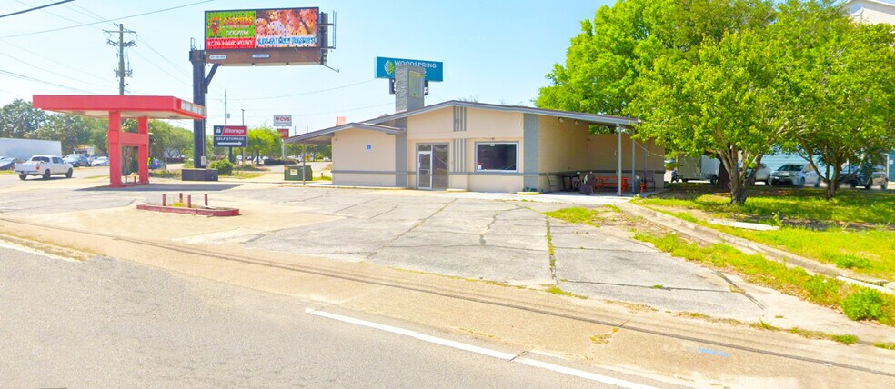 More Photos Of 700 Eglin Pky NE, Fort Walton Beach Freestanding For Lease