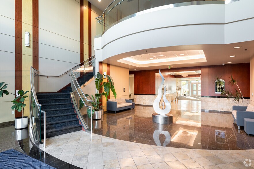 More Photos Of 121 W Election Dr, Draper Office For Lease