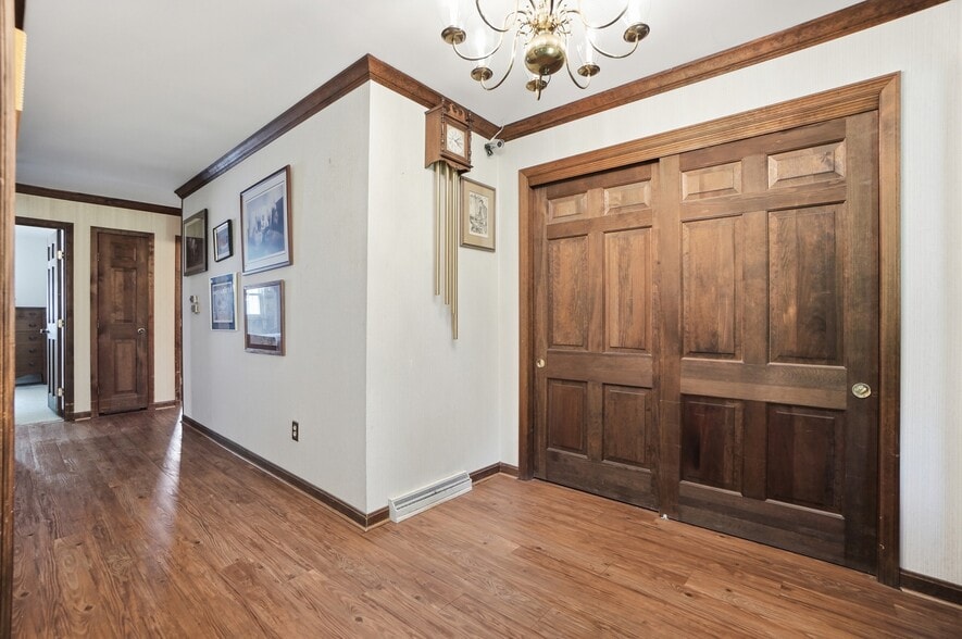 More Photos Of 2996 Millville Shandon Rd, Hamilton Specialty For Sale