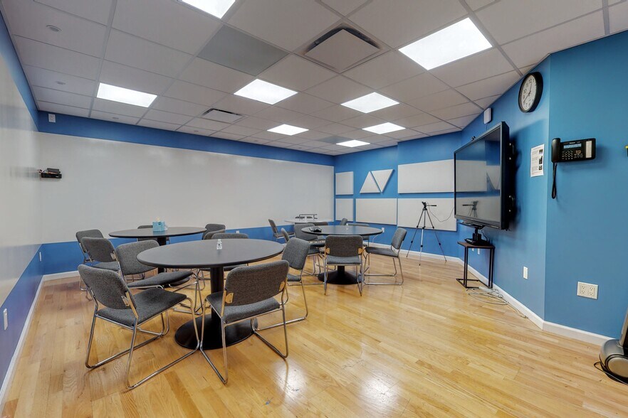 More Photos Of 545 Island Rd, Ramsey Medical For Lease