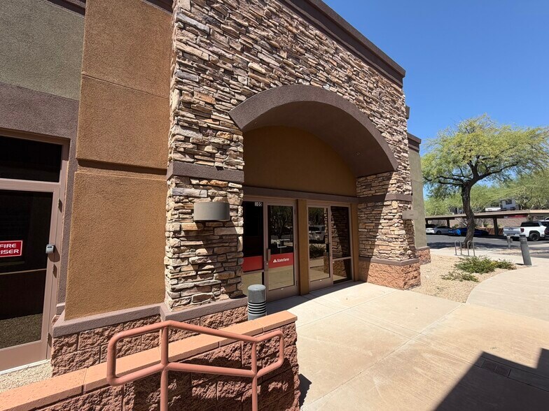 More Photos Of 7336 E Deer Valley Rd, Scottsdale Office For Sale