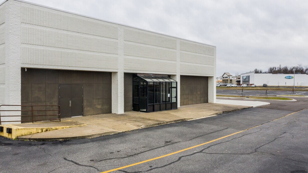 More Photos Of 3050 New Holt Rd, Paducah Storefront For Lease