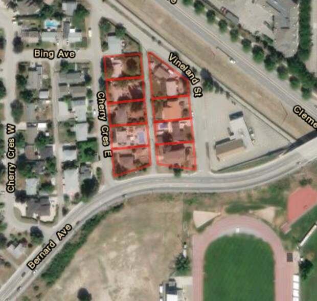 More Photos Of 1722 Bernard Av, Kelowna Land For Sale