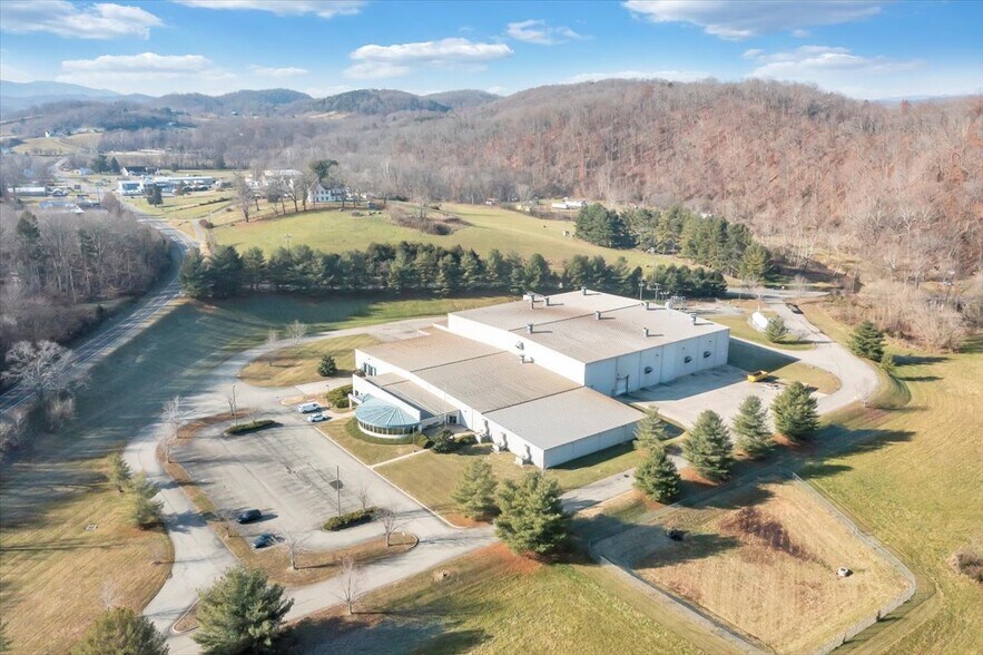 More Photos Of 17921 Main St, Buchanan Manufacturing For Sale