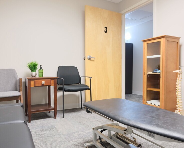 More Photos Of 1580 Elmwood Ave, Rochester Medical For Lease