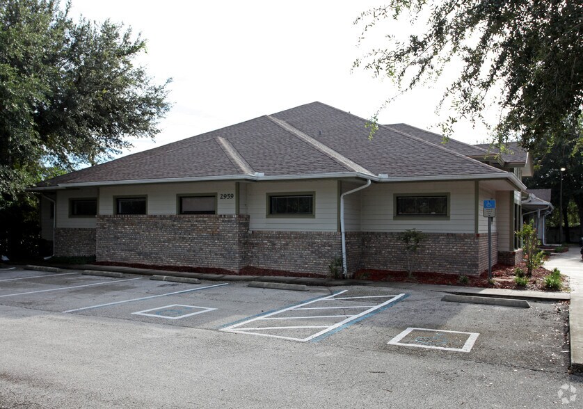 More Photos Of 2959 Alafaya Trl, Oviedo Medical For Lease